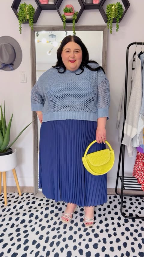 Instagram post by @curvy_chronicles for Ulla Popken. Caption reads: [...] = an easy spring outfit formula with....