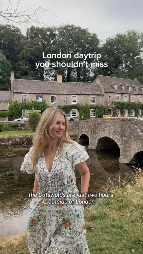 Instagram post by @liza.andmore for GetYourGuide Creator Community. Caption reads: Moving to Cotswolds in 3..2..1.. ↓ [ad] I’ve only....