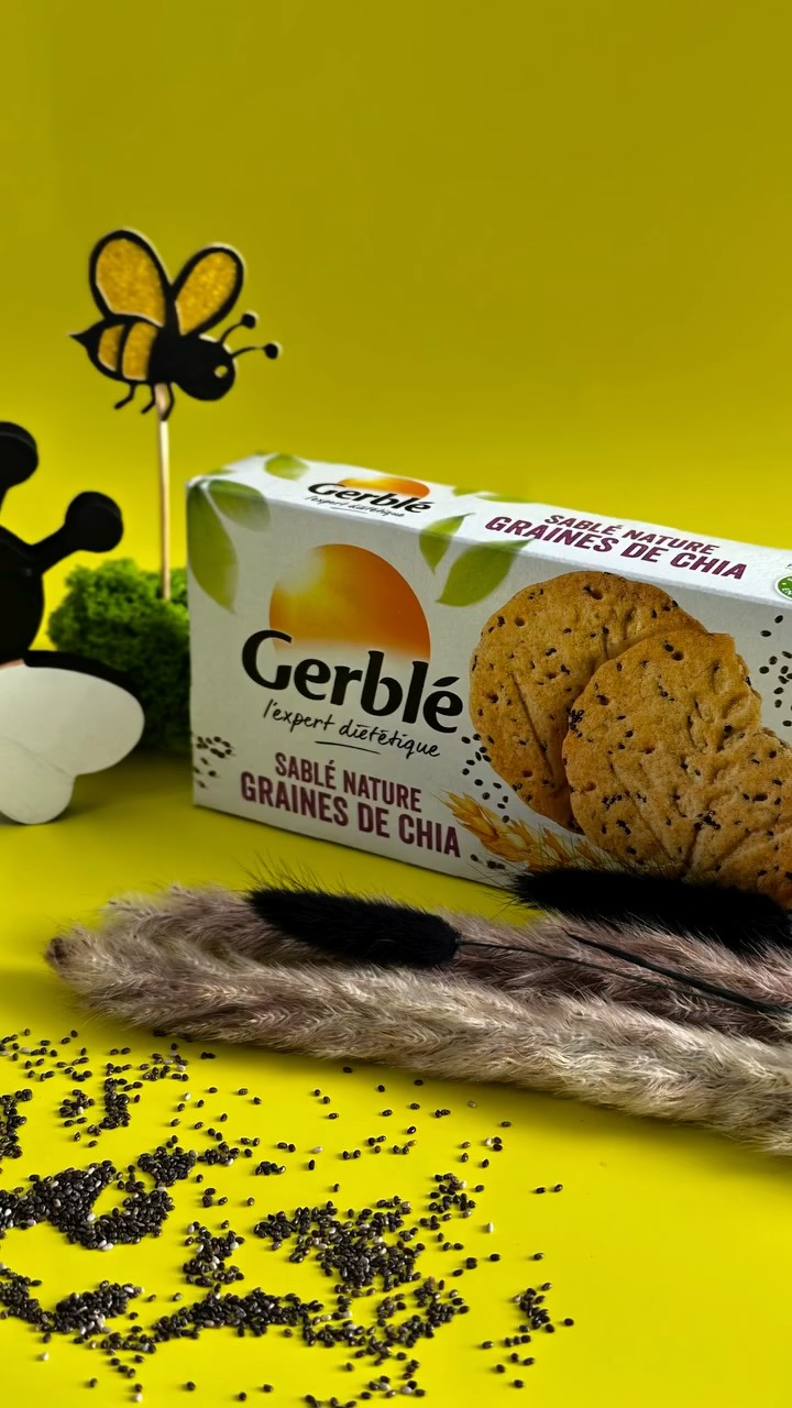 Instagram post by @ecaterina_mihaela for BUZZBox România. Caption reads: Am deschis cutia #BUZZBoxRomania  și … cred că nu....