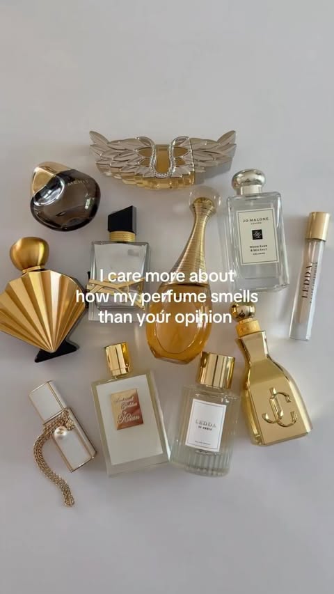 Instagram post by @carrieanne_ for Zadig&Voltaire. Caption reads: perfume addict 💫 gifted - #perfume #fragrance....