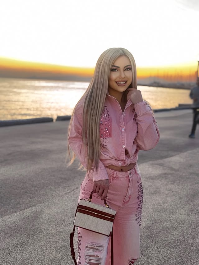 Instagram post by @elena_donta_ for SHEIN. Caption reads: #ad🥳Download the SHEIN App to check out these....