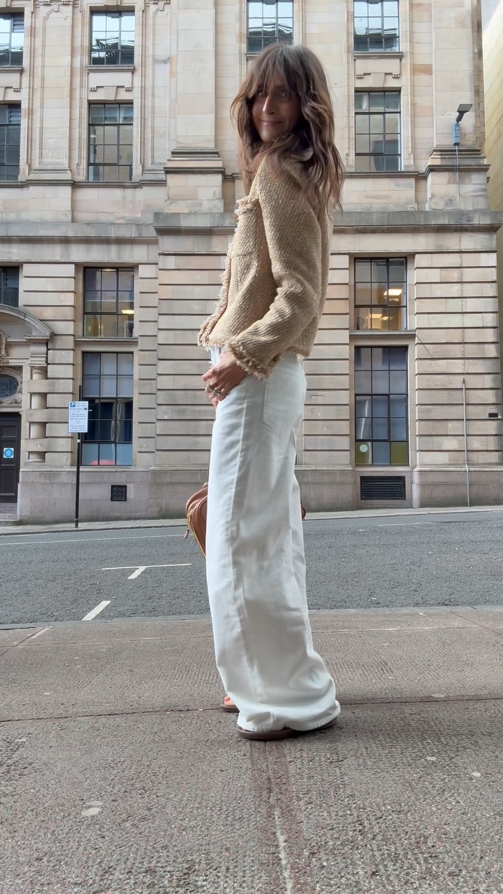 Instagram post by @carolinesstylehacks for FitFlop. Caption reads: Morning ✨✨ some sparkle from the weekend 

Managed....