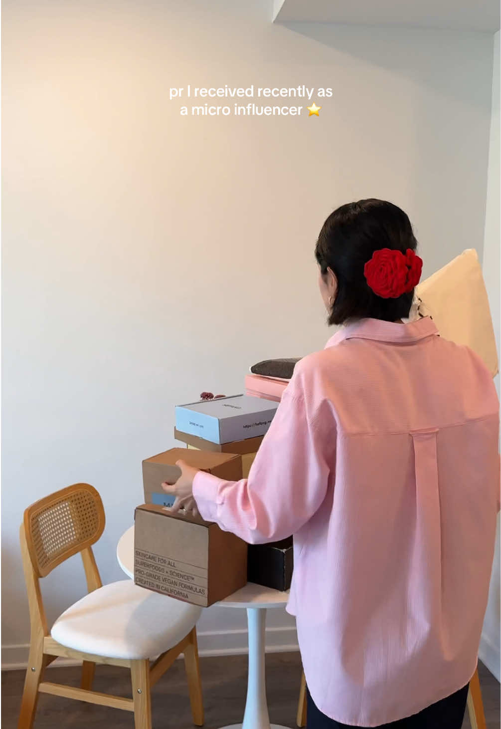 TikTok post by @emmadavoyan for Universal Standard. Caption reads: Thankful to all the brands!!⭐️ @Youth To The....