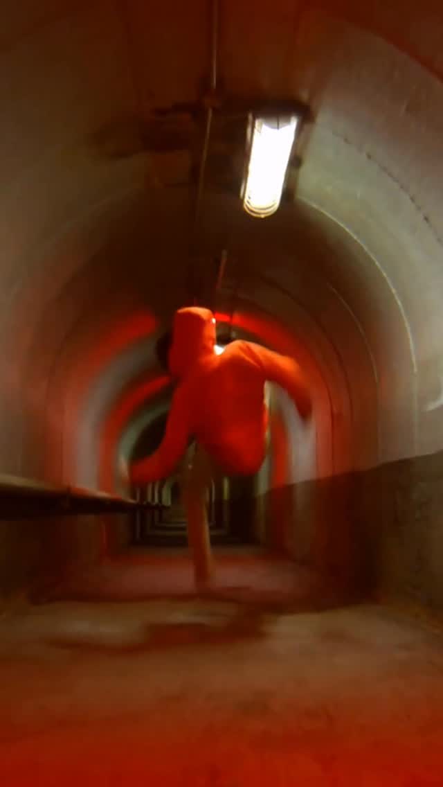 Instagram post by @lucky00chucky for Discovery. Caption reads: Think you’ve seen it all? Watch the master at work....