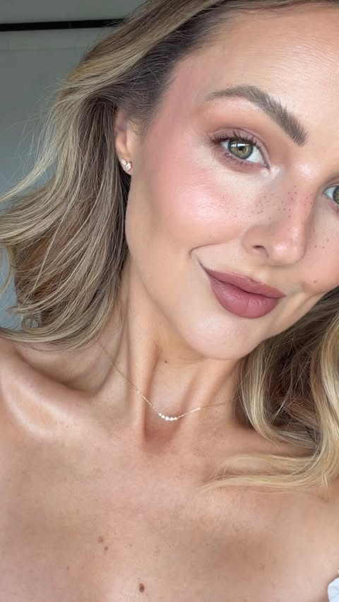 Instagram post by @rachel_de_oliveira for Linjer Jewelry. Caption reads: There’s something so special about pieces you can....