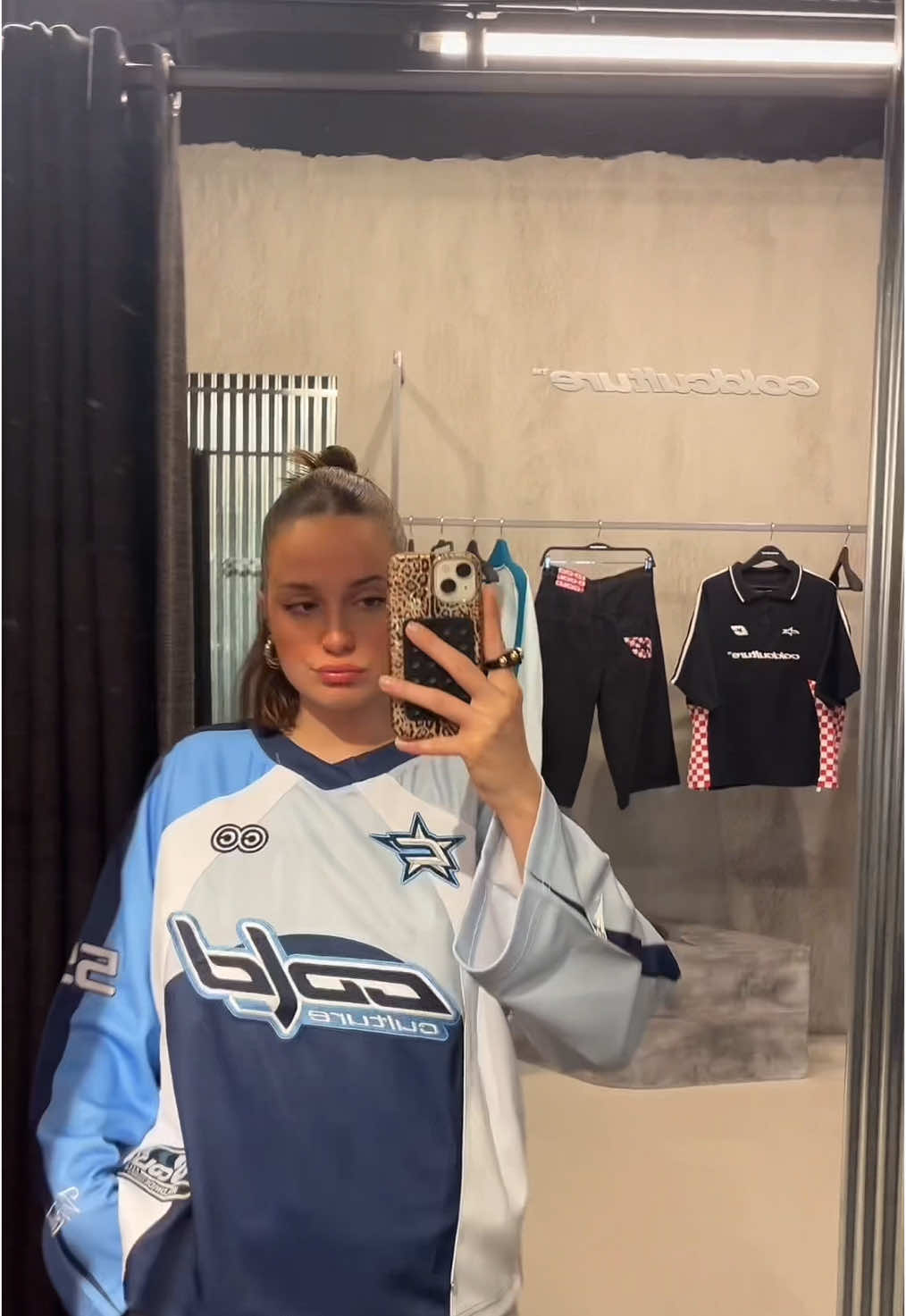 TikTok post by @aidablanco_ for Cold Culture. Caption reads: [...] y a ver la nueva colección de @Cold Culture ....