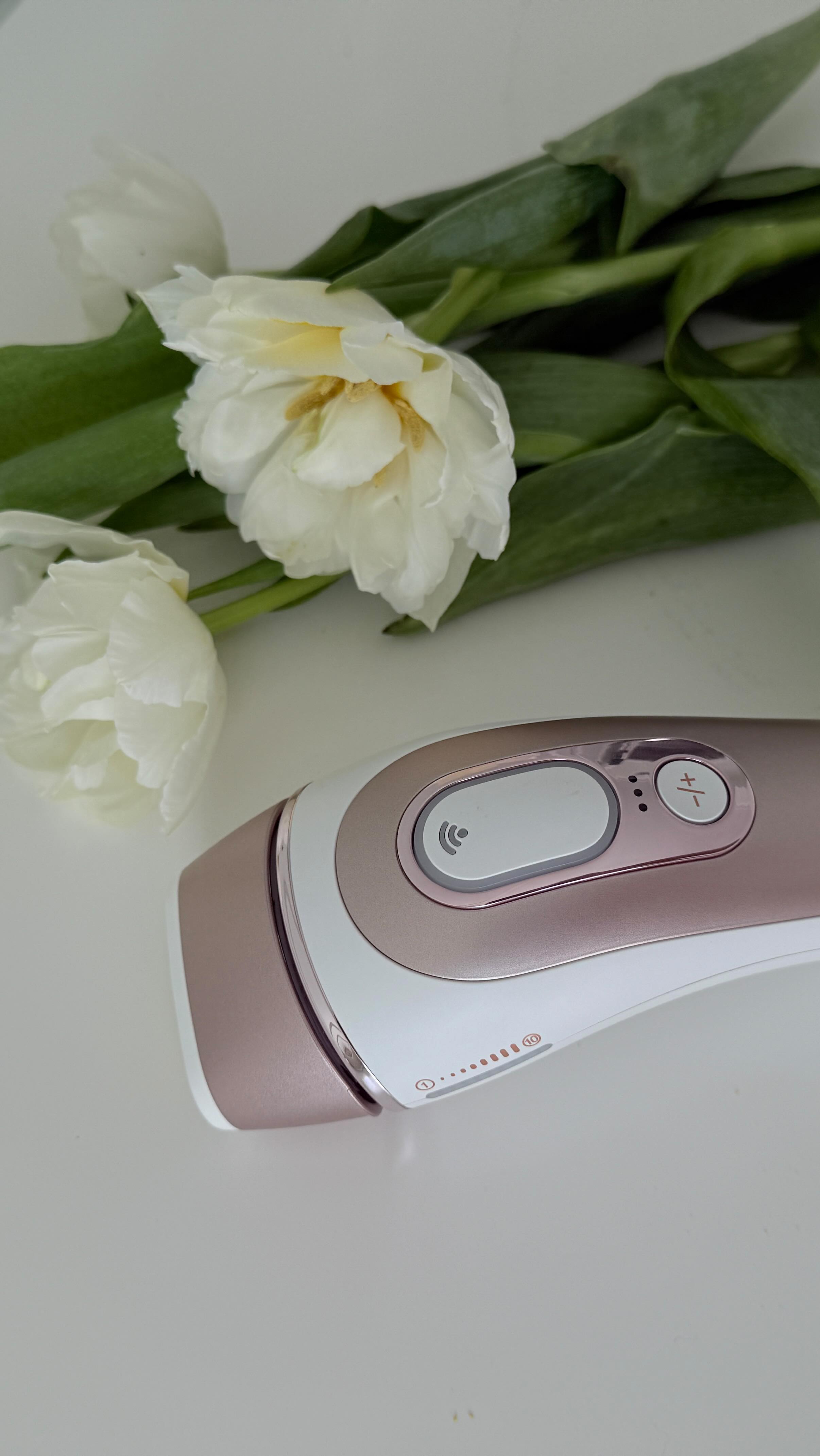 Instagram post by @indre.burlinskaite for Braun. Caption reads: Ar svajojai apie glotnią odą be įaugusių plaukelių....