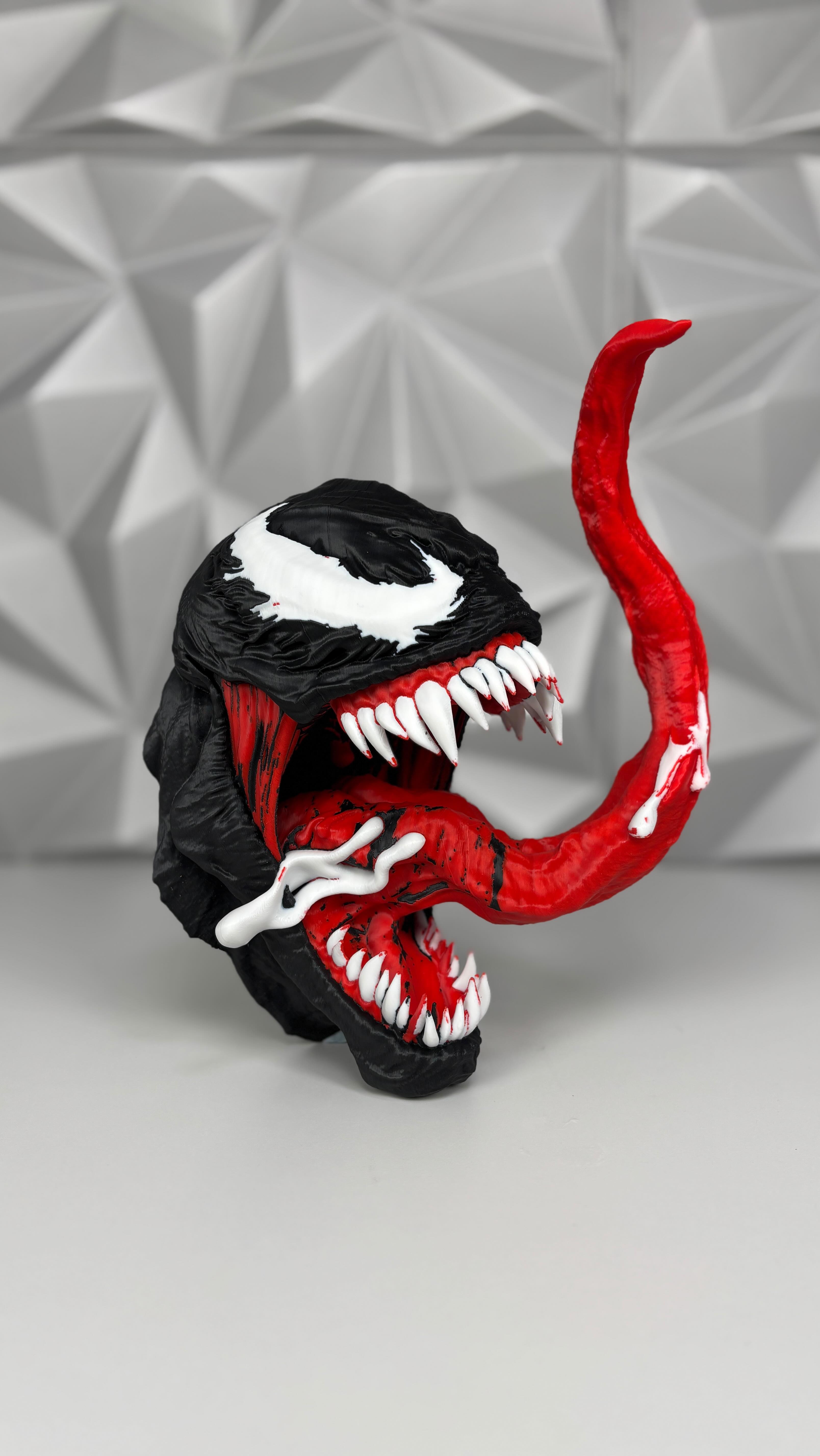 Instagram post by @wildwolf_3d for Creality. Caption reads: Venom Bust 🤘🏻😬

After many hours, the result....