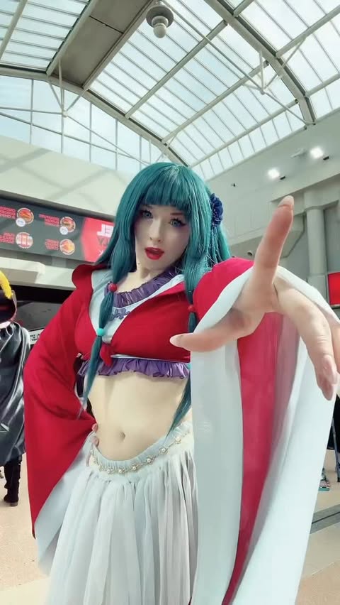 Instagram post by @tearastar for PinkyParadise. Caption reads: [...] from @uwowo.cosplay Contacts from....