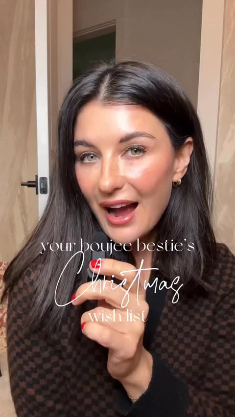 Instagram post by @nikkiburdine for Eric Javits. Caption reads: [...] in time! Last minute gift idea from....