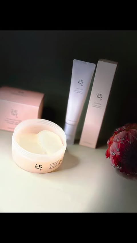 Instagram post by @alcariss for Picky. Caption reads: __________

Beauty of Joseon – Revive Eye Serum +....