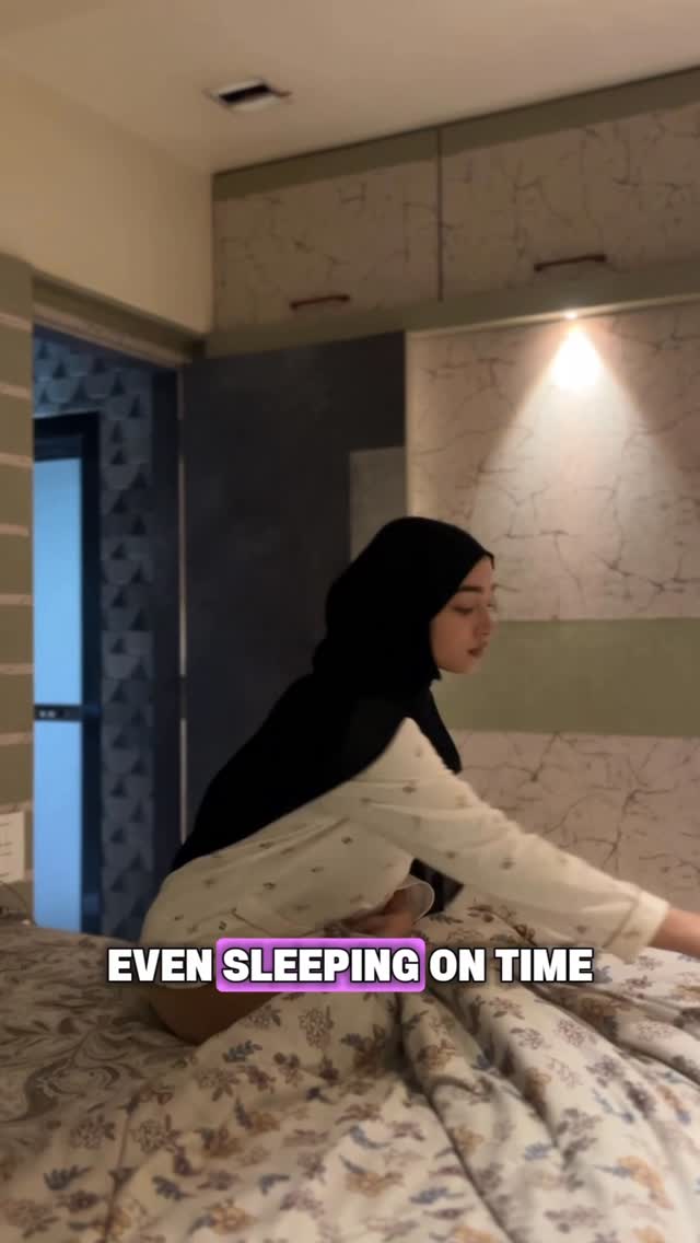 Instagram post by @sarah_khaan.7 for Be Bodywise. Caption reads: Comment for link🔗
Winter has officially started…....