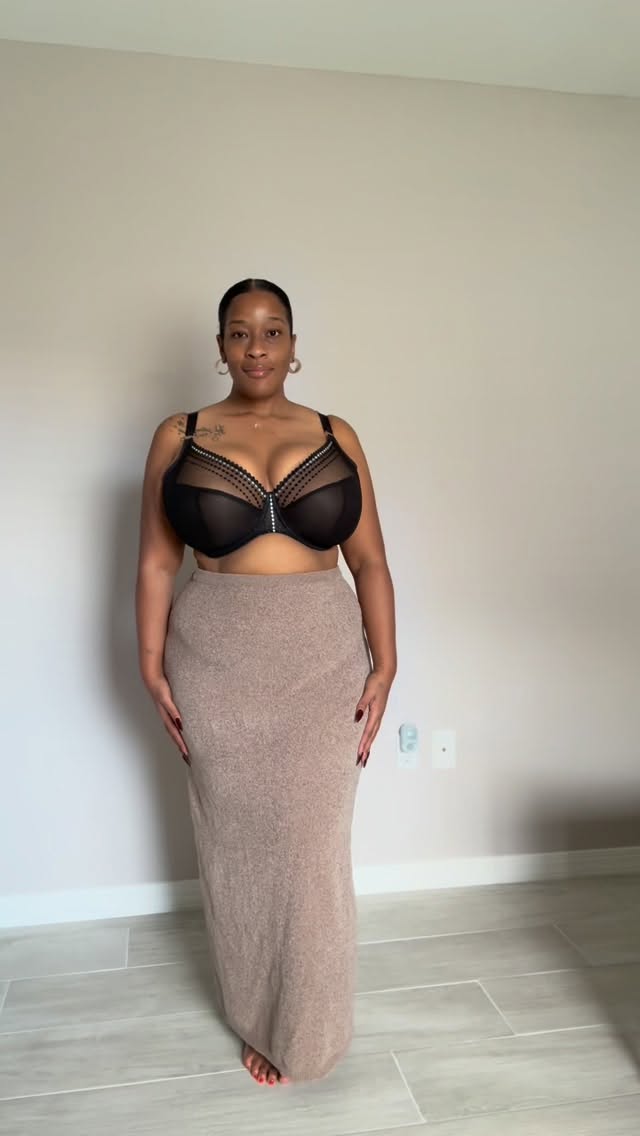 Instagram post by @essiegolden for Elomi Lingerie. Caption reads: #ad When it comes to bras, I only wear and....