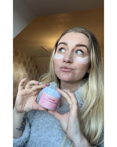 Instagram post by @_ellawoodsxo for Alya Skin. Caption reads: ✨|AD/gifted|✨ For those that know me will know....