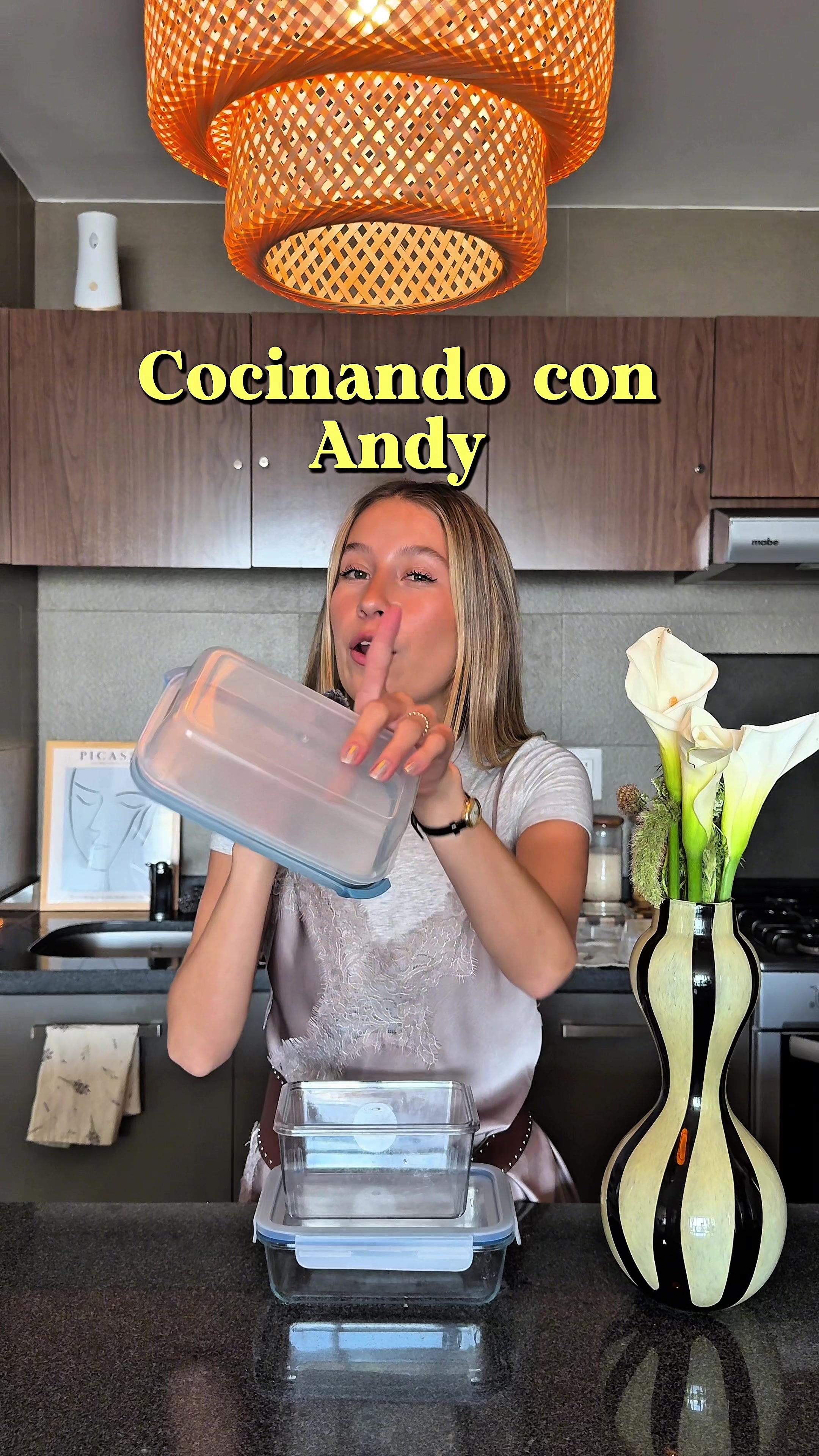 TikTok post by @andybadilloo for Knorr. Caption reads: Acompáñenme a hacer el famoso Meal Preping con....