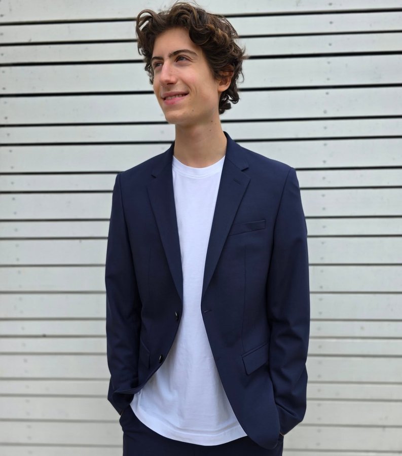 Instagram post by @kati_bellowitsch for Mode von Feucht. Caption reads: [...] für perfekt empfunden bei @modevonfeucht in....