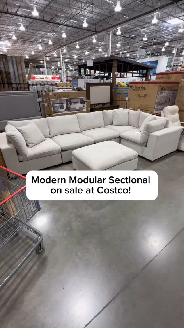 Instagram post by an influencer for Thomasville. Caption reads: Save $400 off this @thomasvilleofficial Lowell....