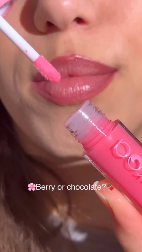 Instagram post by @marinanalha for QVC. Caption reads: [...] @ciroabeauty yet? Get the products on @qvcuk....