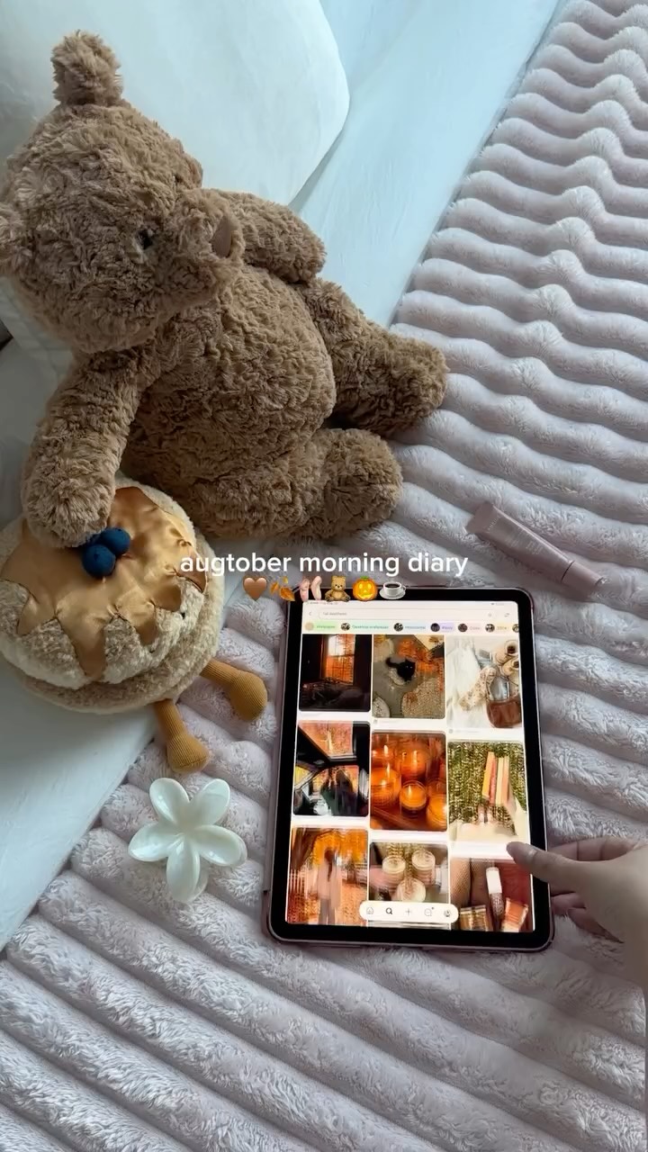 Instagram post by @thatgirlsow for Chobani. Caption reads: augtober mornings be like 🍂˚ ༘ ೀ⋆｡˚☕️making mood....