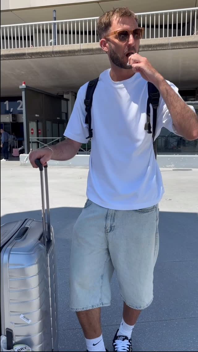 Instagram post by @yohenkwart for SAMSONITE. Caption reads: the past few weeks have been nothing but crazy,....