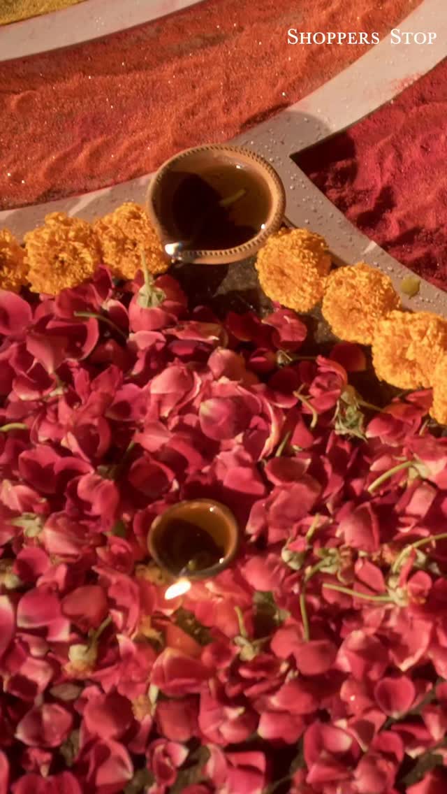 Instagram post by @raipurianbeats for Shoppers Stop. Caption reads: Every colour tells a story, every gift completes....