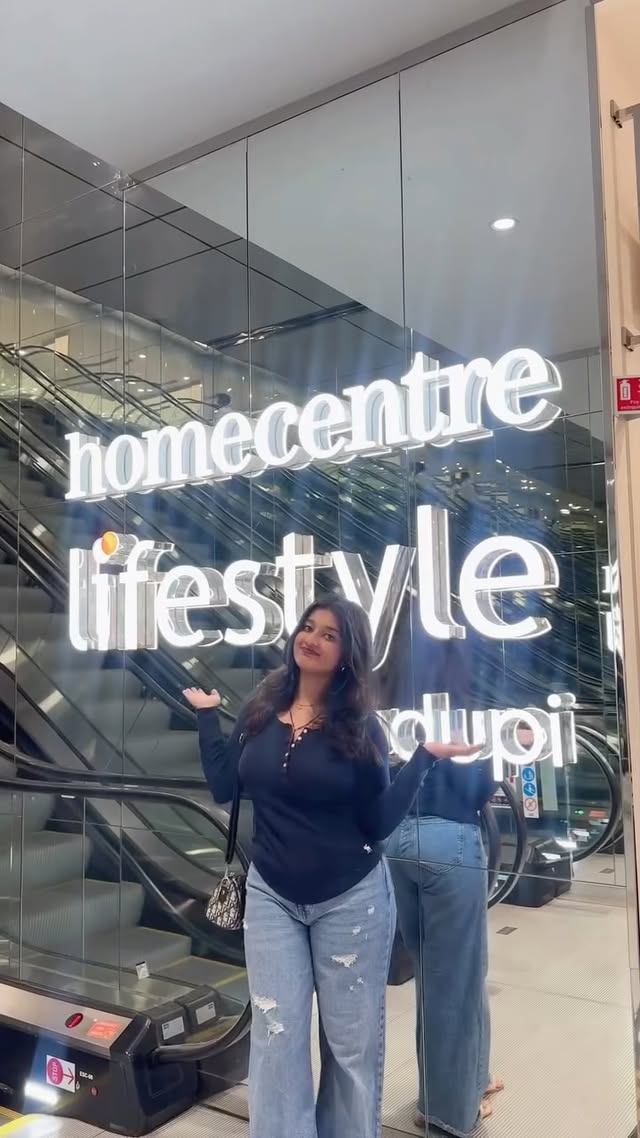 Instagram post by @jaslin_noronha for Lifestyle Stores. Caption reads: [...] End of Season Sale. 👜🤍 Outfit by....