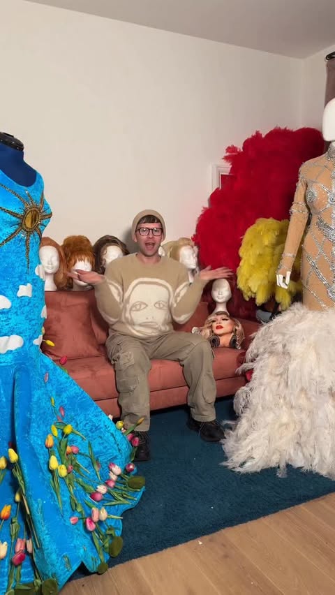 Instagram post by @janeyjacke for Vinted. Caption reads: My @vinted account is going live SOON! 👗 |....