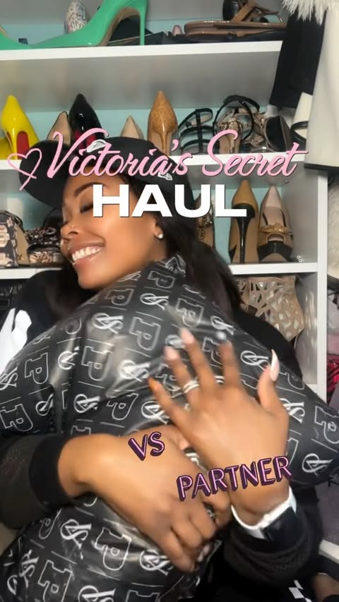 Instagram post by @djdiamonddiva for vspink. Caption reads: [...] here! 🛍️
The @victoriassecret & @vspink....