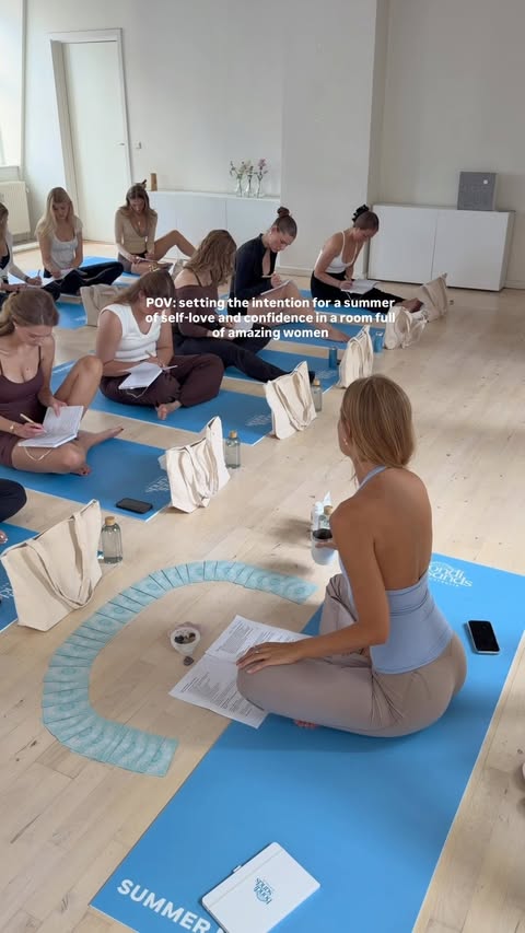 Instagram post by @sandrawiller for Bondi Sands. Caption reads: [...] every day could start like this!....