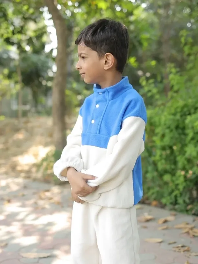 Instagram post by @avyanvlogs for FirstCry. Caption reads: #collaboration with @FirstcryIndia ✨
The sale I’ve....