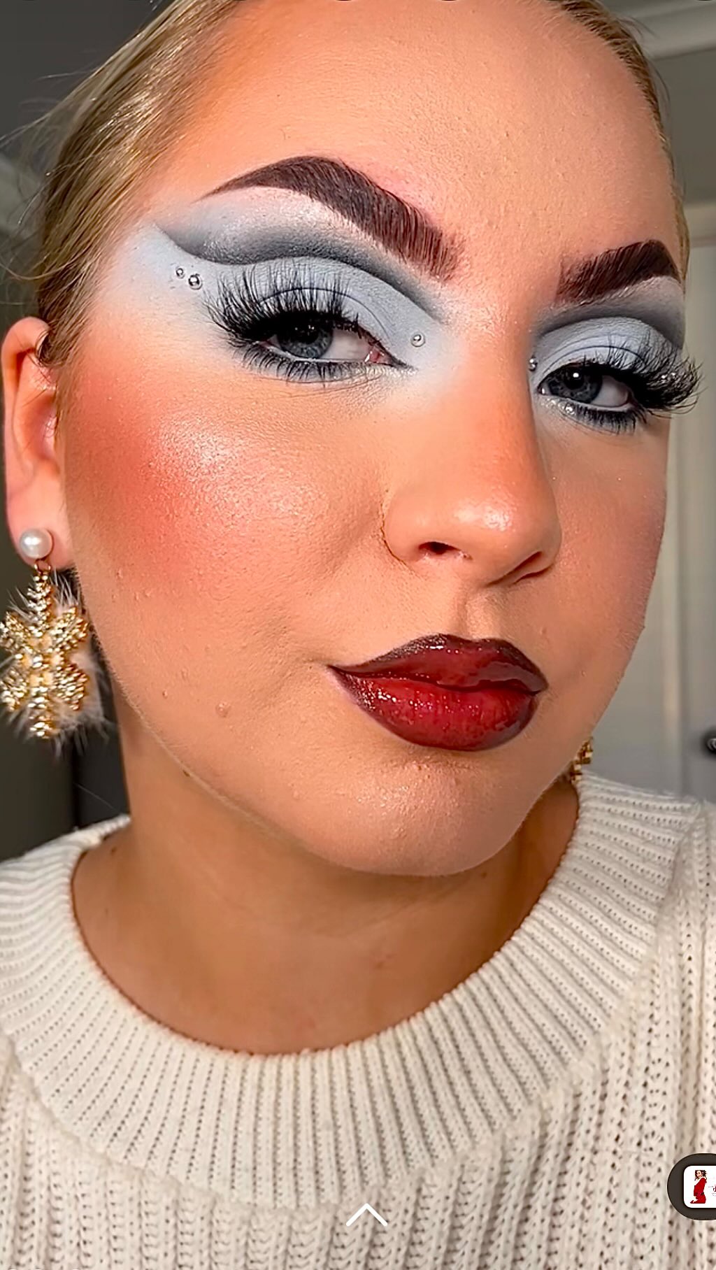 Instagram post by @aimee.makeupxx for The Beauty Crop. Caption reads: Tutorial🪩🩶

EYES
@madebymitchell Lashes style....