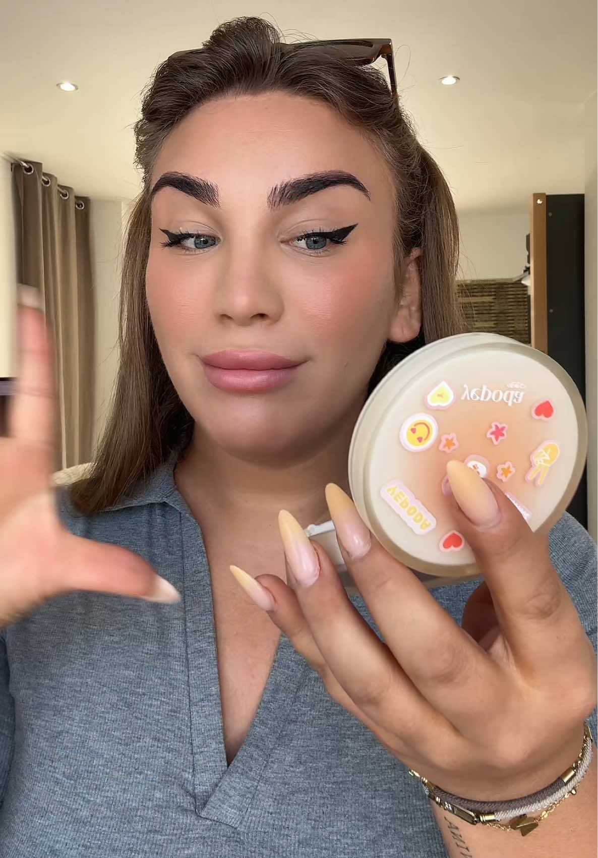 TikTok post by @nina__story for Yepoda. Caption reads: Mon nouveau must have pour cet été 😍 @Yepoda je....
