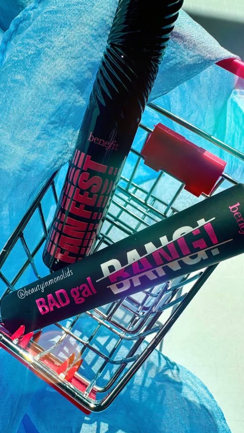 Instagram post by @beautyinmonolids for Benefit Club Pink US. Caption reads: [...] to wear with @benefitcosmetics....
