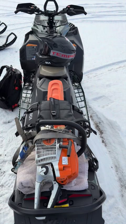 Instagram post by @jeremy_mercier_colorado for Ski-Doo. Caption reads: [...] this zone today. Totally worth it🤘
@skidoo....