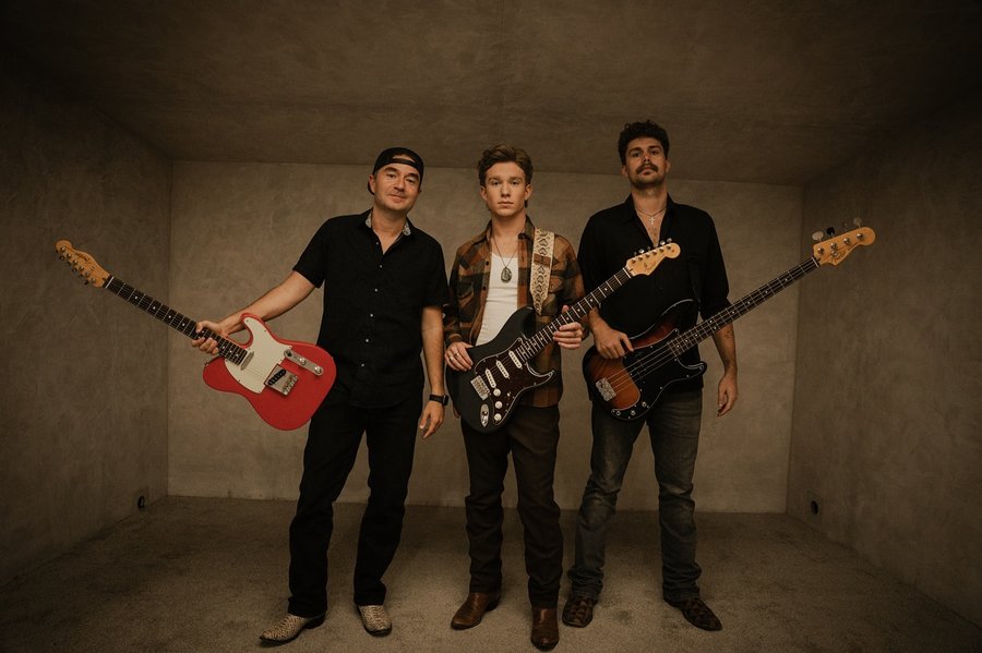 Instagram post by @tywmyers for Fender. Caption reads: A huge thank you to @fender for sponsoring a....