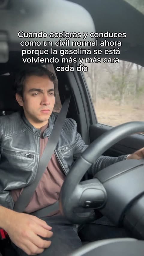 Instagram post by @galvezphysique for WOLFpak. Caption reads: [...] | CARLOS @getsomsleep | CARLOS....