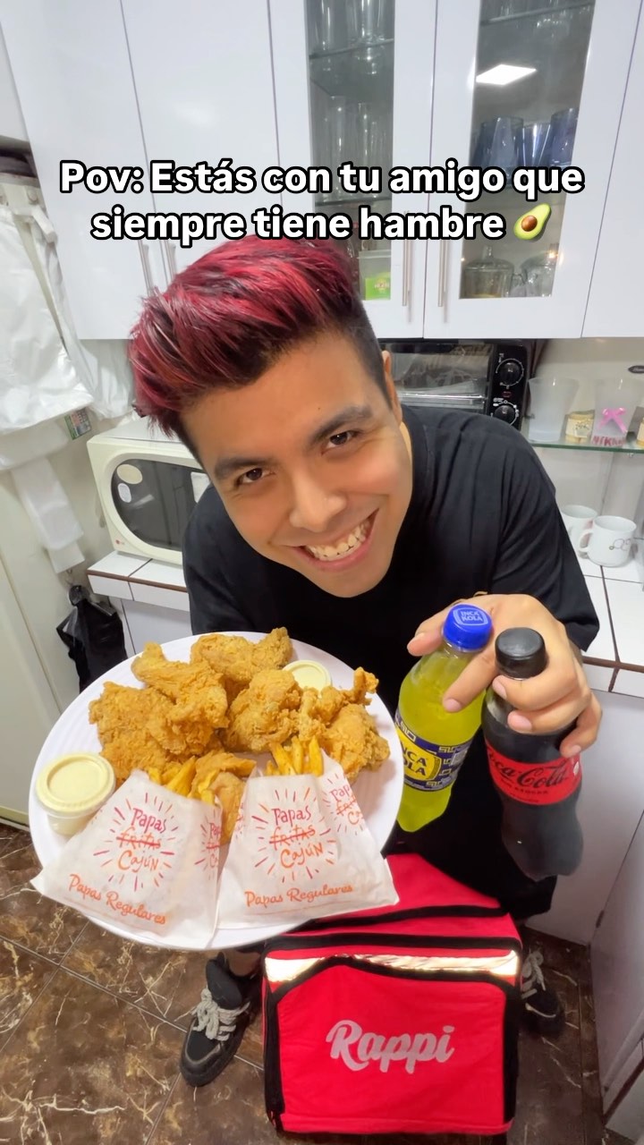 Instagram post by @losconeros for Popeyes. Caption reads: Cumple tus antojos con los mejores descuentos de....