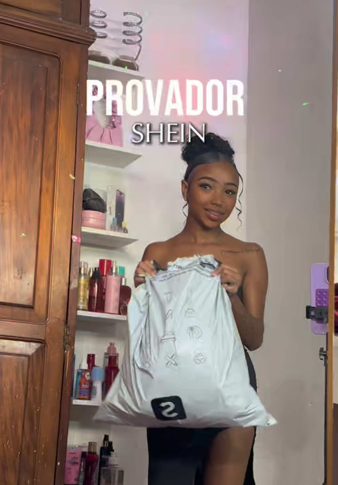 TikTok post by @monique.soft for Felicita. Caption reads: #ad SHEIN Fit Check Challenge! Pesquise por XK5P7....