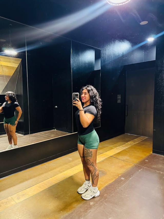 Instagram post by @cub_mma for VIVOBAREFOOT. Caption reads: [...] in training — thank you @alwell.co &....