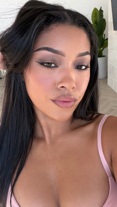 Instagram post by @leilanigreen for Skims. Caption reads: SKIMMMMMSS! @skims X @nike nikeSKIMS spring 26....