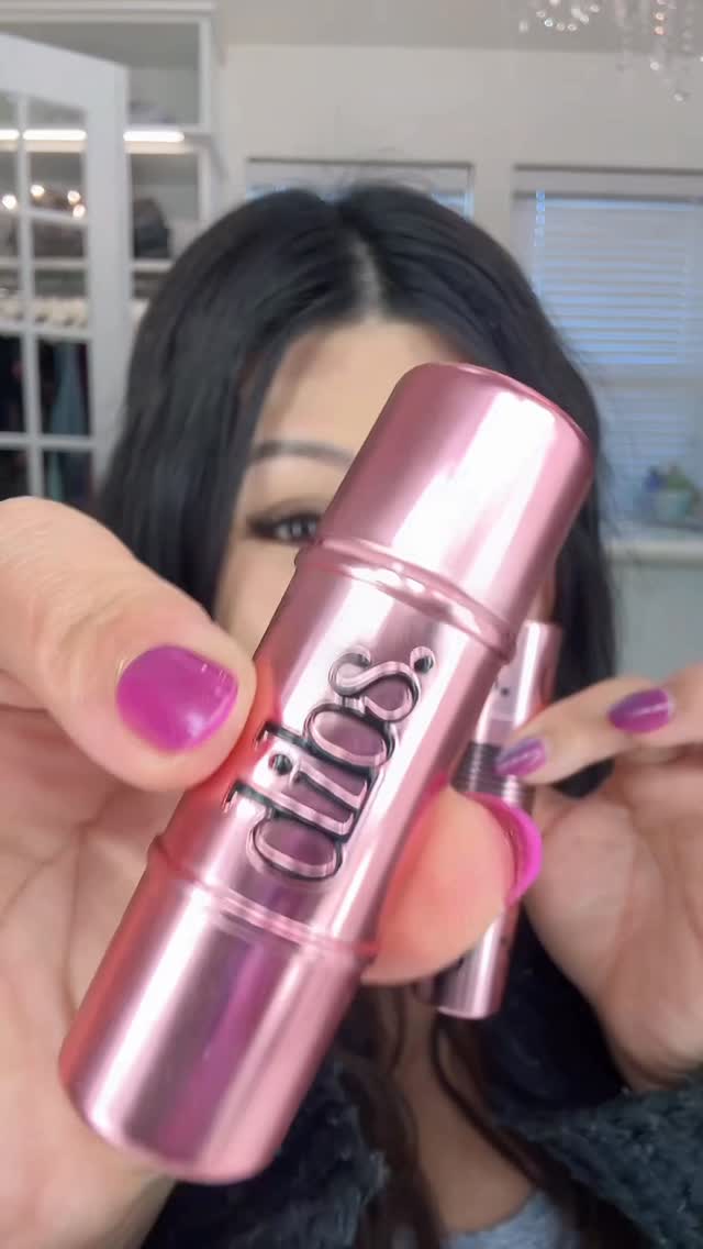 Instagram post by @beauthiful for DIBS Beauty. Caption reads: Dibs beauty best selling glow tour duo now comes....