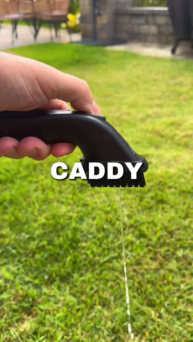 Instagram post by @handycapped_golf for Caddy Splash. Caption reads: [...] PERFECT golf gift! 
•
Upgrade to the....