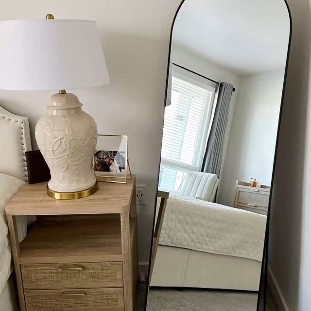 Instagram post by @duyguakdnz for AliExpress. Caption reads: Not just a mirror – it’s a statement piece....