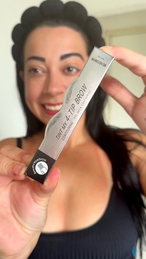 Instagram post by @lainelimaaaa for Mercado Livre. Caption reads: Caneta para sobrancelha Fio A Fio Tattoo....