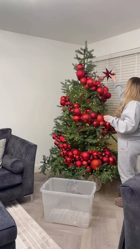 Instagram post by @weir_home for SuperSavvyMe. Caption reads: let’s finally take down this christmas tree +....