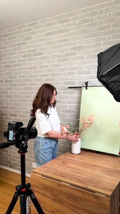 Instagram post by @photoshop._blog for Photoroom. Caption reads: [...] after. AI workflow be like: snap pic →....