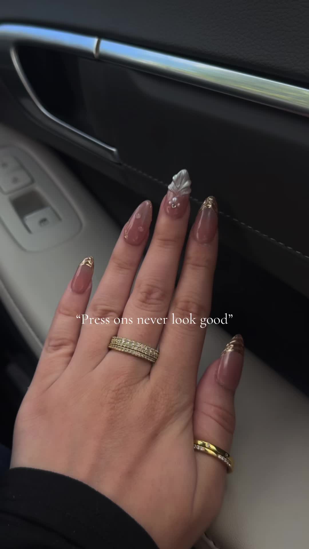 TikTok post by @stasiavuu for Nailvesta. Caption reads: [...] disagree💅🏼 set: rose champagne 🌹....