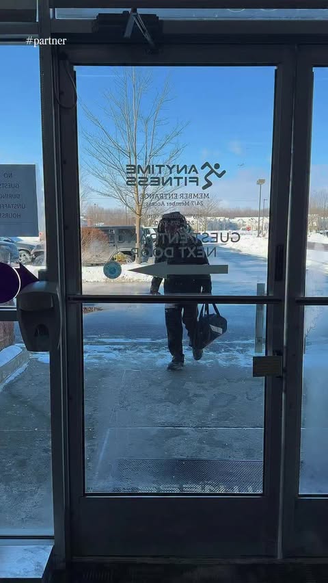 Instagram post by @tommie_runz for Anytime Fitness. Caption reads: [...] toward your own goals, join me at Anytime....