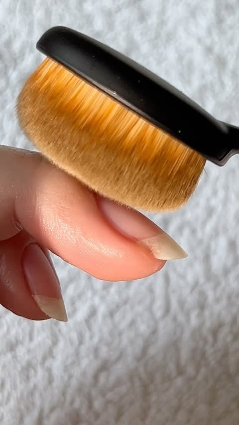 Instagram post by @swaknails for Bio Sculpture. Caption reads: [...] my new little cleansing brush from....