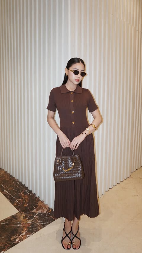 Instagram post by @charminenatalie for Pomelo Fashion. Caption reads: [...] chase trends. She is the....
